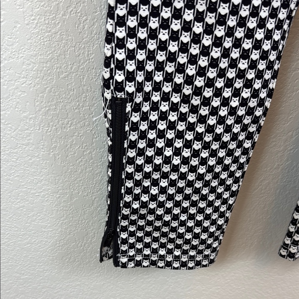Betabrand Cat Print Black and White Trousers Size Small Tall - Picture 4 of 10